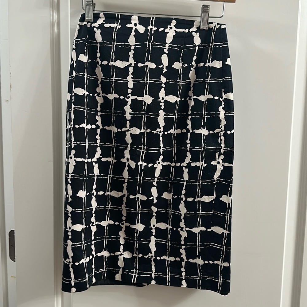 Black and White Express Skirt